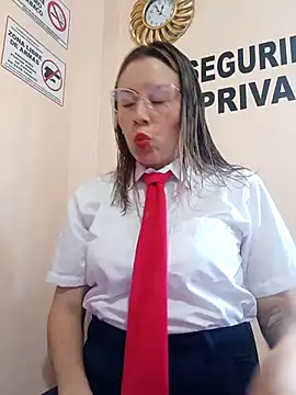 Hannah-colx online show from December 2025 04:55:02 PM