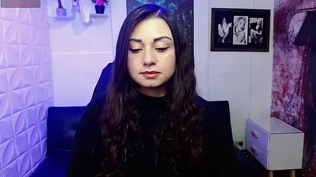 Eva Roussell online show from November 2025 02:39:02 PM