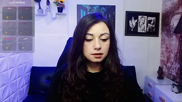 Eva Roussell online show from November 2025 02:38:02 PM