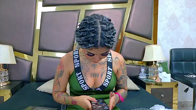 EmilieLake online show from February 2026 08:38:01 PM