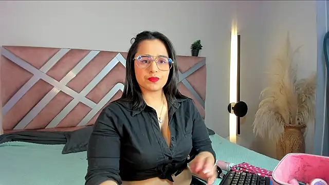  adahara queen online show from October 2025 04:26:01 AM