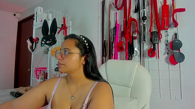  adahara queen online show from November 2025 03:38:01 AM