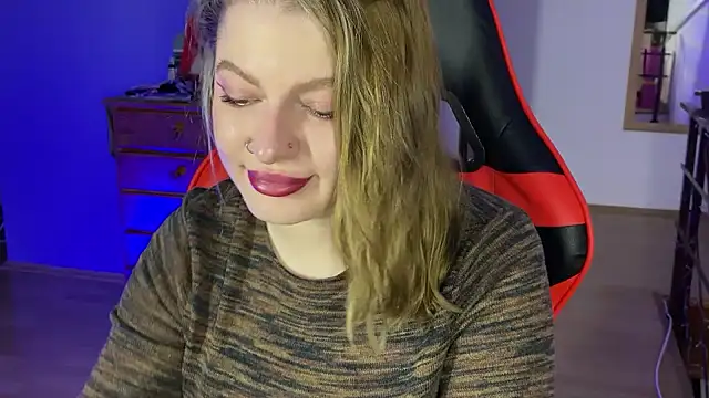 Snapshot of Mia_Kamp chatting on October 2025 06:20:01 PM Mia Kamp online show from October 2025 06:20:01 PM