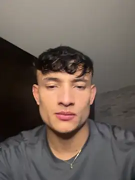 Snapshot of DavisFirb chatting on February 2026 02:15:02 AM DavisFirb online show from February 2026 02:15:02 AM