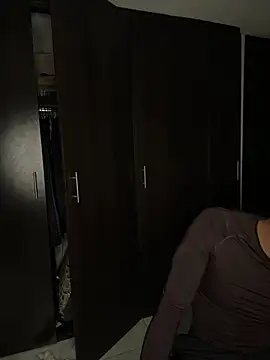 Snapshot of DavisFirb chatting on February 2026 03:02:01 AM DavisFirb online show from February 2026 03:02:01 AM