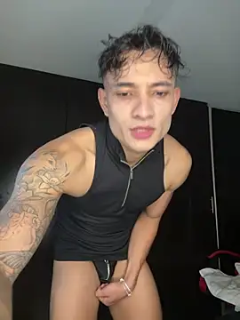 Snapshot of DavisFirb chatting on February 2026 04:14:02 PM DavisFirb online show from February 2026 04:14:02 PM