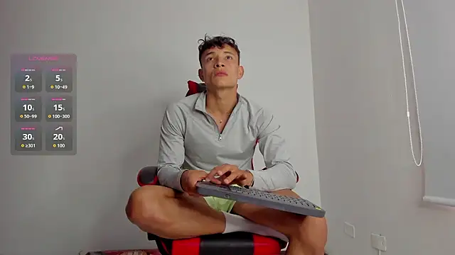 Snapshot of DavisFirb chatting on March 2026 10:37:01 PM DavisFirb online show from March 2026 10:37:01 PM