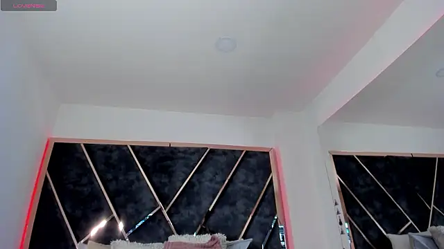 Snapshot of SusanaHenao chatting on March 2026 05:07:02 PM SusanaHenao online show from March 2026 05:07:02 PM