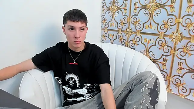 LittleDanny  online show from January 2026 08:10:02 PM