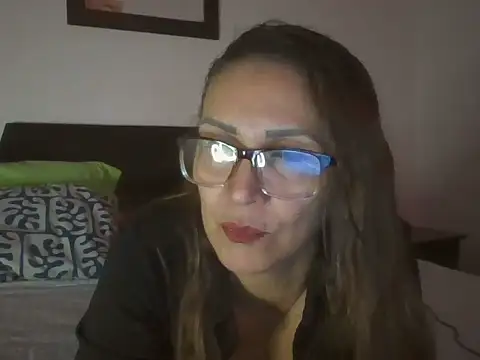 Snapshot of MiaVega chatting on September 2025 12:49:01 AM MiaVega online show from September 2025 12:49:01 AM