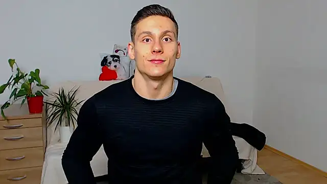 ZeinMiracles online show from November 2025 10:20:01 PM