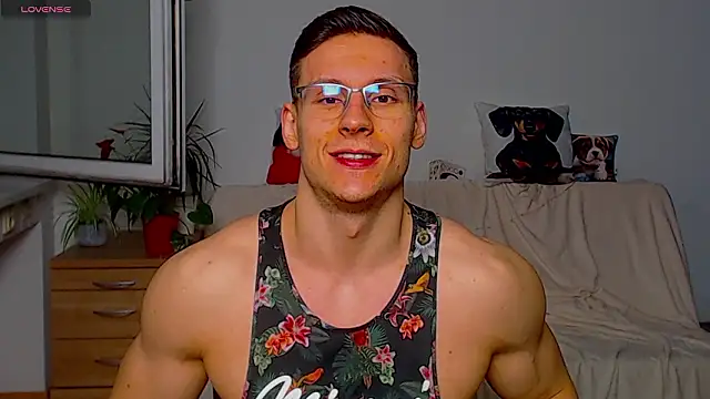 ZeinMiracles online show from March 2026 10:25:02 PM