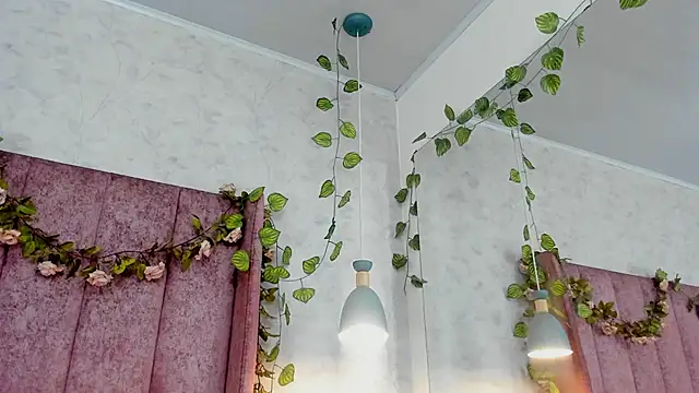 AnyaJay online show from April 2026 08:31:01 PM