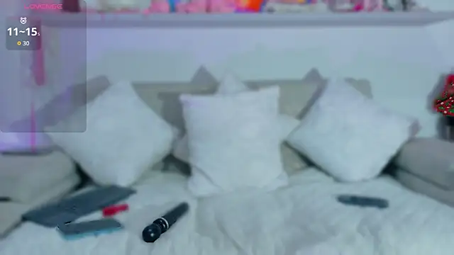 -aureal- online show from December 2025 03:24:01 AM