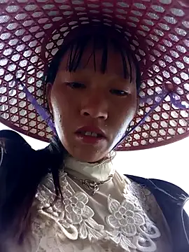 Snapshot of tcm-cute chatting on October 2025 09:10:01 AM tcm-cute online show from October 2025 09:10:01 AM