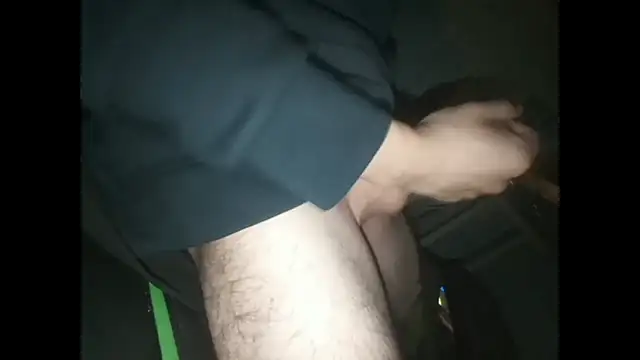 Snapshot of OutcastRen chatting on April 2026 01:10:02 AM OutcastRen online show from April 2026 01:10:02 AM