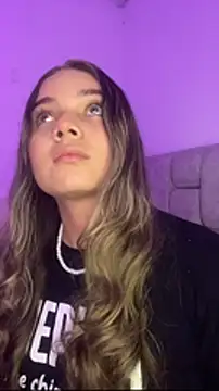 AnnyLopezzz  online show from February 2026 06:22:01 AM