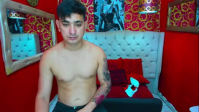 Snapshot of JHOVA23CM chatting on April 2026 01:33:02 PM JHOVA23CM online show from April 2026 01:33:02 PM