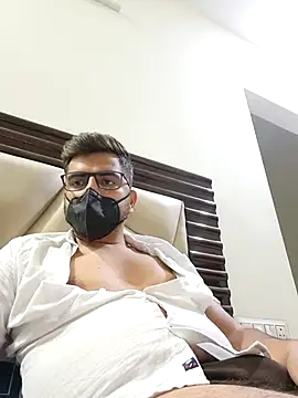 LoveGuruRA online show from September 2025 03:01:01 PM