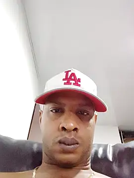 Snapshot of Perropa chatting on April 2026 03:15:01 AM Perropa online show from April 2026 03:15:01 AM