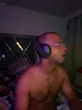 Snapshot of Perropa chatting on April 2026 08:23:02 AM Perropa online show from April 2026 08:23:02 AM