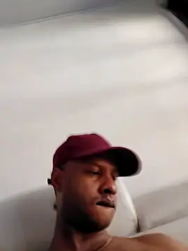 Snapshot of Perropa chatting on April 2026 01:33:02 PM Perropa online show from April 2026 01:33:02 PM