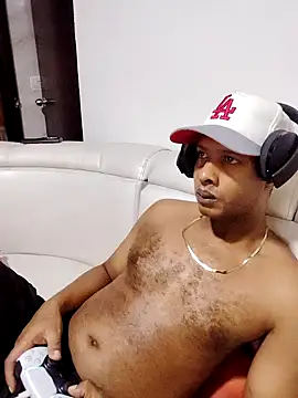 Snapshot of Perropa chatting on April 2026 05:35:02 AM Perropa online show from April 2026 05:35:02 AM