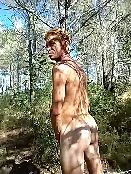 Snapshot of laroucheModel chatting on October 2025 01:17:02 PM laroucheModel online show from October 2025 01:17:02 PM