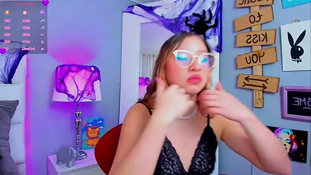 mia skys online show from October 2025 12:04:02 PM