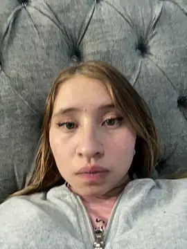 Snapshot of mia_skys chatting on January 2026 02:37:02 AM mia skys online show from January 2026 02:37:02 AM