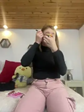 Snapshot of mia_skys chatting on January 2026 12:53:02 PM mia skys online show from January 2026 12:53:02 PM