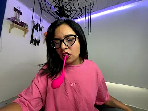 amanne misa online show from November 2025 09:48:02 PM