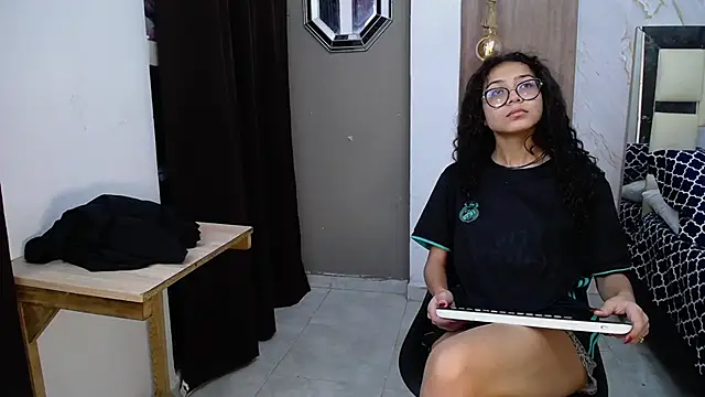 honeymoon 12 online show from November 2025 01:55:01 PM