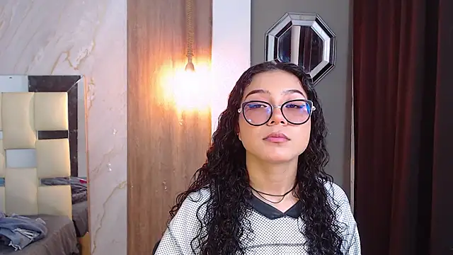 Snapshot of honeymoon_12 chatting on March 2026 06:30:02 AM honeymoon 12 online show from March 2026 06:30:02 AM