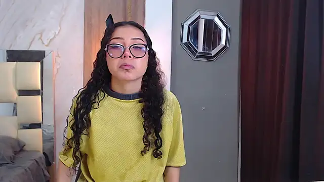 Snapshot of honeymoon_12 chatting on March 2026 06:28:02 AM honeymoon 12 online show from March 2026 06:28:02 AM