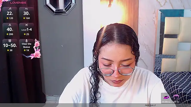 Snapshot of honeymoon_12 chatting on March 2026 05:41:02 AM honeymoon 12 online show from March 2026 05:41:02 AM