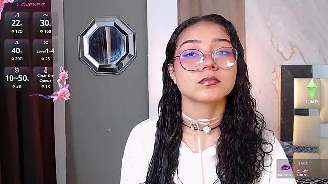 Snapshot of honeymoon_12 chatting on April 2026 04:28:02 AM honeymoon 12 online show from April 2026 04:28:02 AM