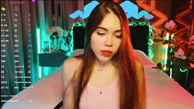 MimiFors online show from September 2025 04:34:01 PM