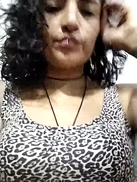 luna love xoxo online show from November 2025 01:50:02 AM