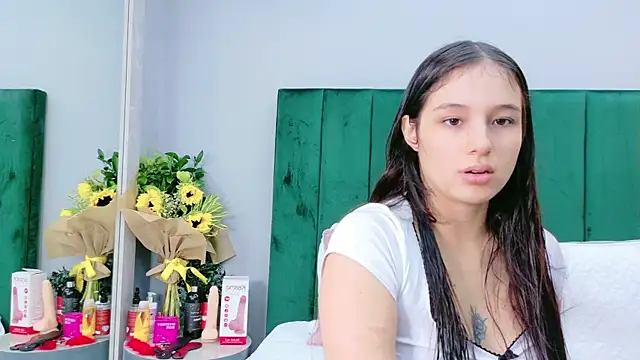 Ashley Evans22 online show from February 2026 08:26:01 PM