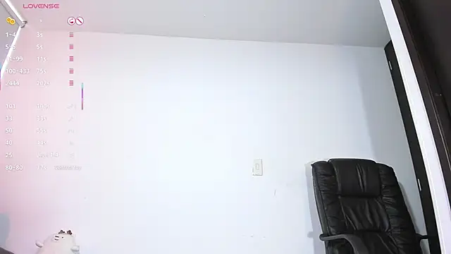 ValerieInk online show from November 2025 01:01:01 PM