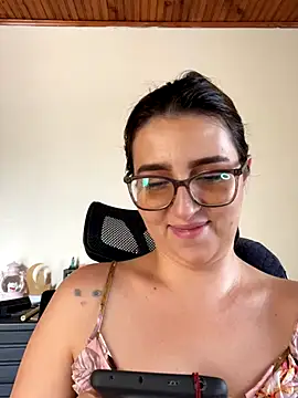 CoraVibes online show from September 2025 07:26:02 PM