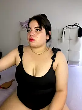 Kuromy x online show from November 2025 06:53:01 PM