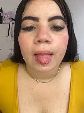 Kuromy x online show from November 2025 07:34:02 PM