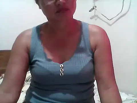 nathalie0045 online show from October 2025 12:00:01 AM