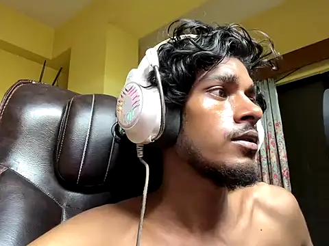 Snapshot of thecatfish chatting on September 2025 01:00:02 PM thecatfish online show from September 2025 01:00:02 PM