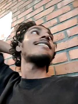 Snapshot of thecatfish chatting on September 2025 04:22:01 AM thecatfish online show from September 2025 04:22:01 AM