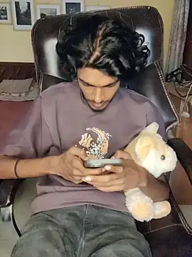 Snapshot of thecatfish chatting on October 2025 04:49:01 AM thecatfish online show from October 2025 04:49:01 AM