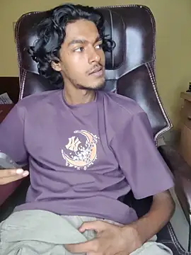 Snapshot of thecatfish chatting on November 2025 12:53:02 AM thecatfish online show from November 2025 12:53:02 AM