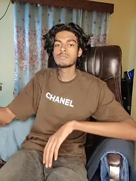 Snapshot of thecatfish chatting on November 2025 01:10:02 PM thecatfish online show from November 2025 01:10:02 PM